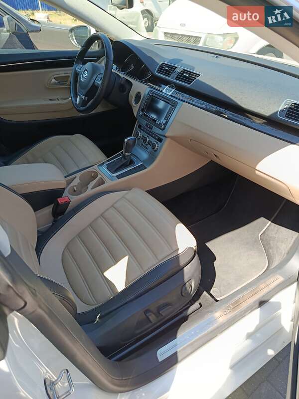 Купе Volkswagen CC / Passat CC 2014 в Николаеве