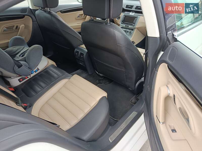 Купе Volkswagen CC / Passat CC 2014 в Николаеве