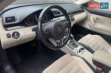 Купе Volkswagen CC / Passat CC 2011 в 
