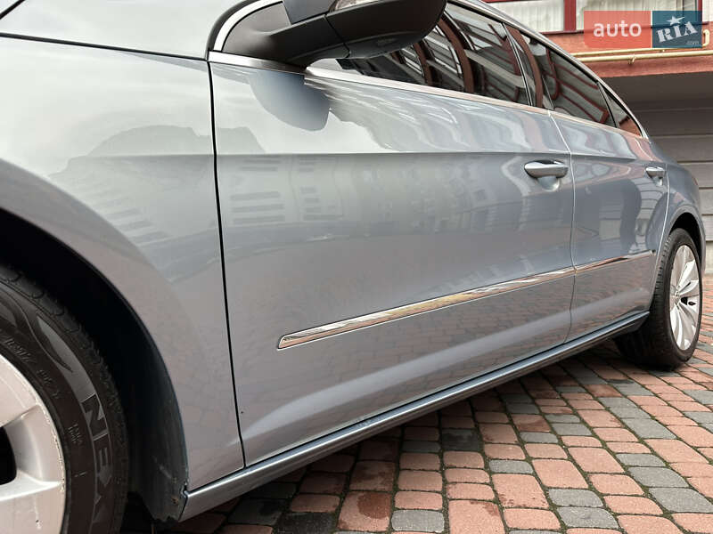 Купе Volkswagen CC / Passat CC 2010 в Івано-Франківську