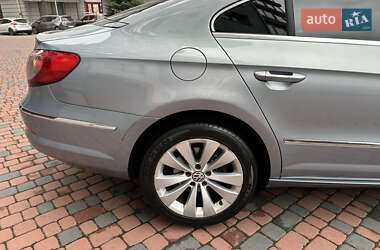 Купе Volkswagen CC / Passat CC 2010 в 