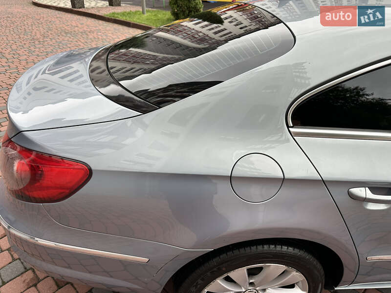 Купе Volkswagen CC / Passat CC 2010 в Івано-Франківську