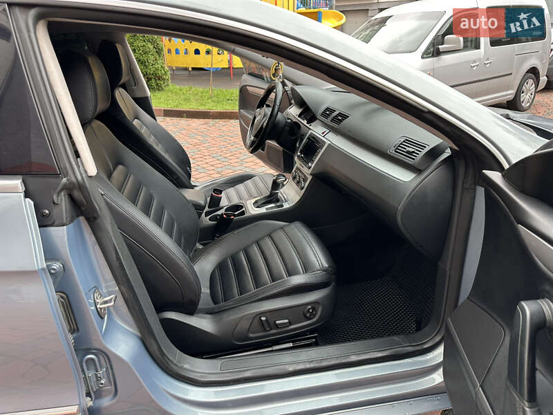 Купе Volkswagen CC / Passat CC 2010 в Івано-Франківську