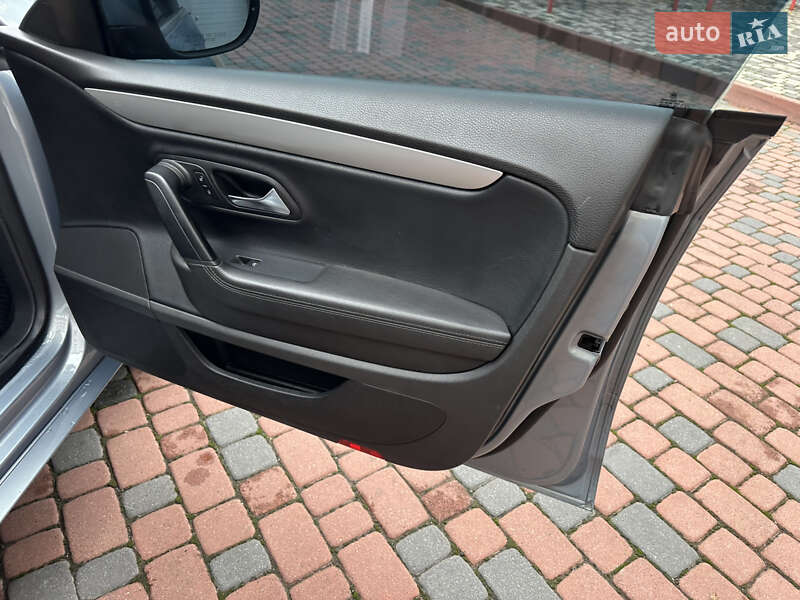 Купе Volkswagen CC / Passat CC 2010 в Івано-Франківську
