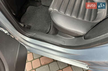 Купе Volkswagen CC / Passat CC 2010 в 