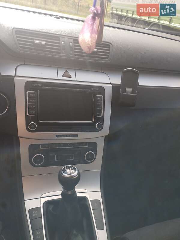 Купе Volkswagen CC / Passat CC 2010 в Яворові