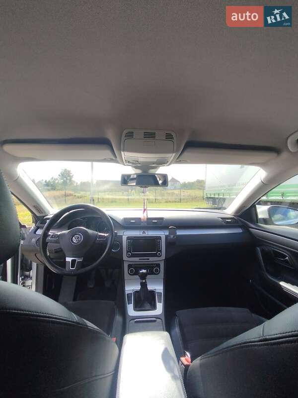 Купе Volkswagen CC / Passat CC 2010 в Яворові