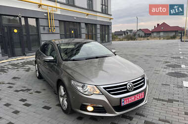 Купе Volkswagen CC / Passat CC 2011 в 