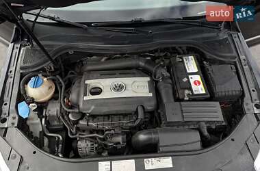 Купе Volkswagen CC / Passat CC 2010 в 