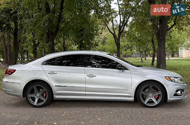 Купе Volkswagen CC / Passat CC 2014 в 