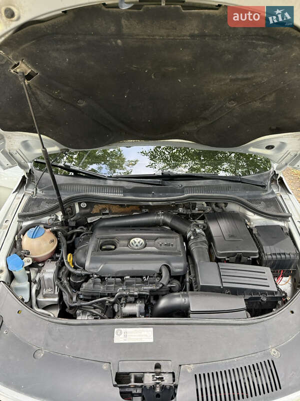 Купе Volkswagen CC / Passat CC 2014 в Харкові фото 24 Купе Volkswagen CC / Passat CC 2014 в Харкові
