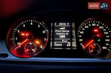 Купе Volkswagen CC / Passat CC 2011 в 