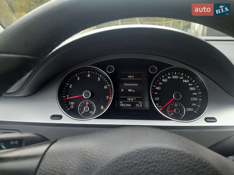 Купе Volkswagen CC / Passat CC 2010 в Косове