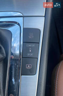 Купе Volkswagen CC / Passat CC 2009 в 