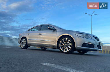Купе Volkswagen CC / Passat CC 2009 в 