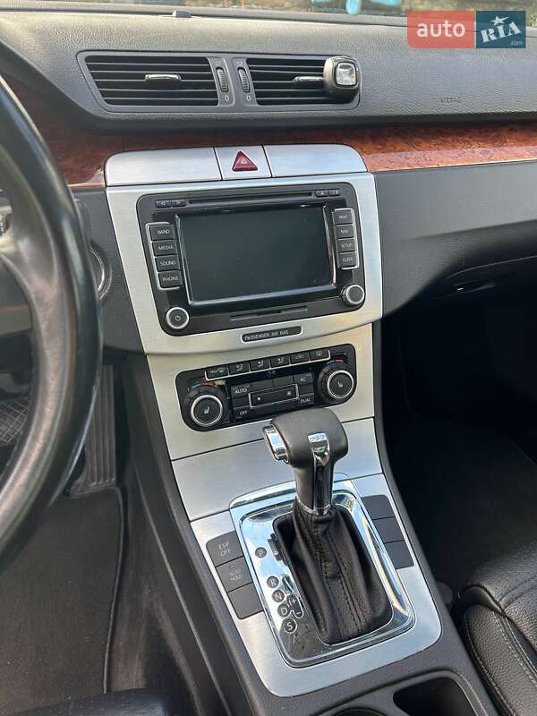 Купе Volkswagen CC / Passat CC 2010 в Ивано-Франковске