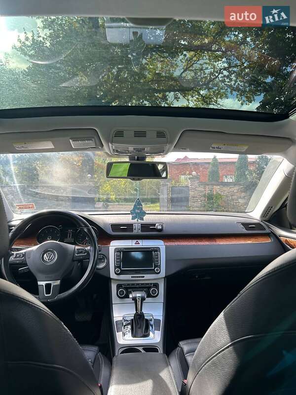 Купе Volkswagen CC / Passat CC 2010 в Ивано-Франковске
