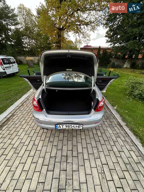 Купе Volkswagen CC / Passat CC 2010 в Ивано-Франковске