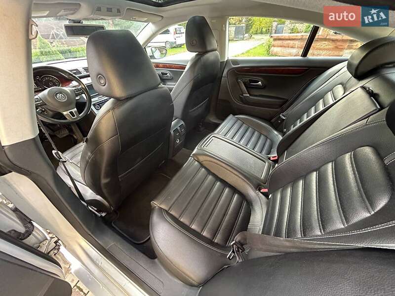 Купе Volkswagen CC / Passat CC 2010 в Ивано-Франковске