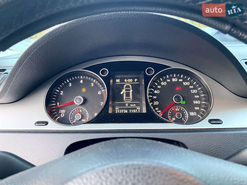 Купе Volkswagen CC / Passat CC 2010 в Виннице