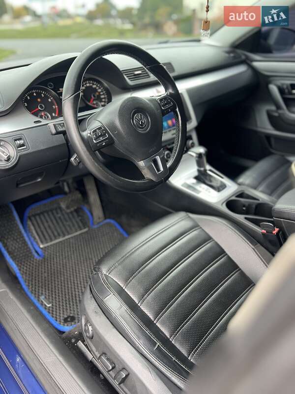 Купе Volkswagen CC / Passat CC 2010 в Кропивницькому