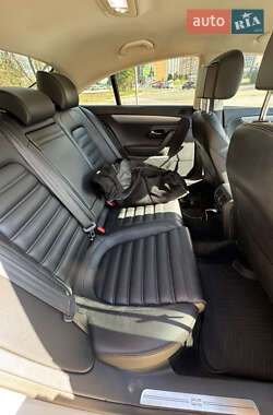 Купе Volkswagen CC / Passat CC 2013 в 