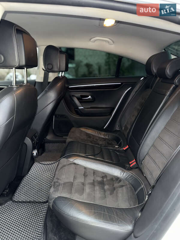 Купе Volkswagen CC / Passat CC 2013 в Радомышле