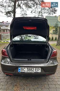 Купе Volkswagen CC / Passat CC 2012 в 