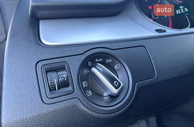 Купе Volkswagen CC / Passat CC 2012 в 