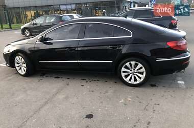 Купе Volkswagen CC / Passat CC 2011 в 