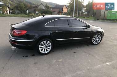Купе Volkswagen CC / Passat CC 2011 в Яремче