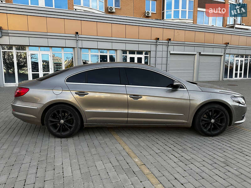 Купе Volkswagen CC / Passat CC 2009 в Харькове