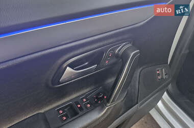 Купе Volkswagen CC / Passat CC 2011 в 