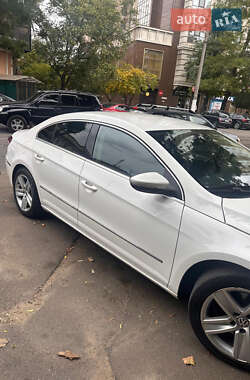 Купе Volkswagen CC / Passat CC 2014 в 