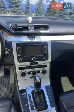 Купе Volkswagen CC / Passat CC 2013 в 