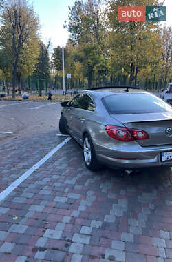 Купе Volkswagen CC / Passat CC 2011 в 