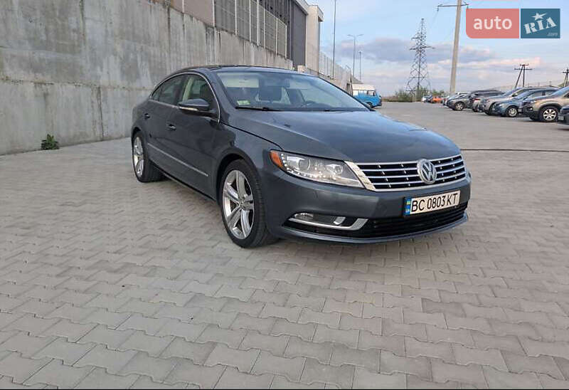Купе Volkswagen CC / Passat CC 2012 в Києві