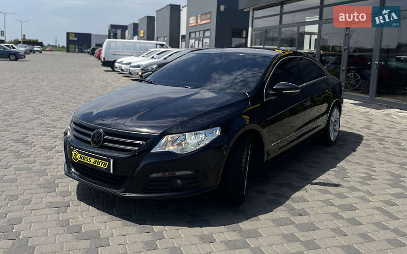 Купе Volkswagen CC / Passat CC 2011 в Мукачево