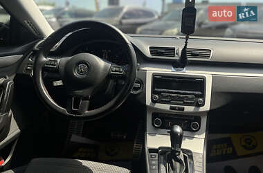 Купе Volkswagen CC / Passat CC 2011 в 