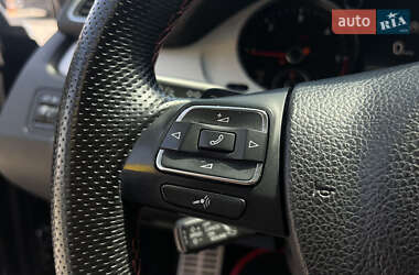 Купе Volkswagen CC / Passat CC 2011 в 