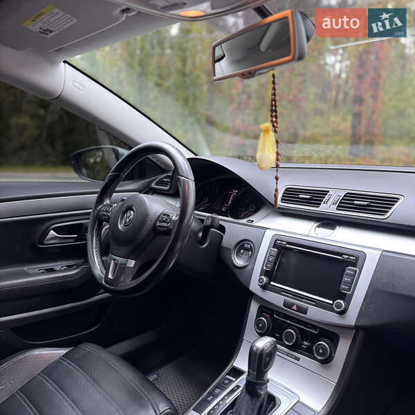 Купе Volkswagen CC / Passat CC 2012 в Львове
