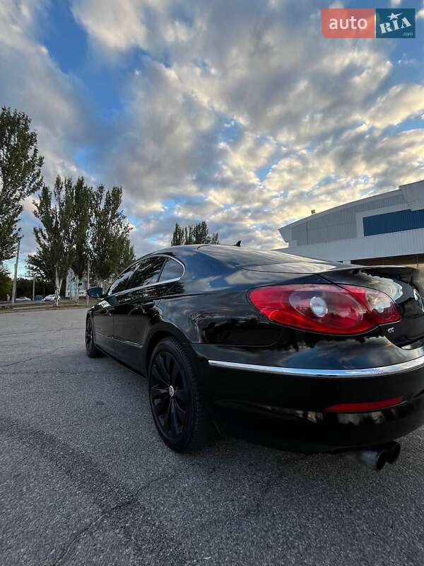 Купе Volkswagen CC / Passat CC 2011 в Запорожье