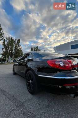 Купе Volkswagen CC / Passat CC 2011 в 