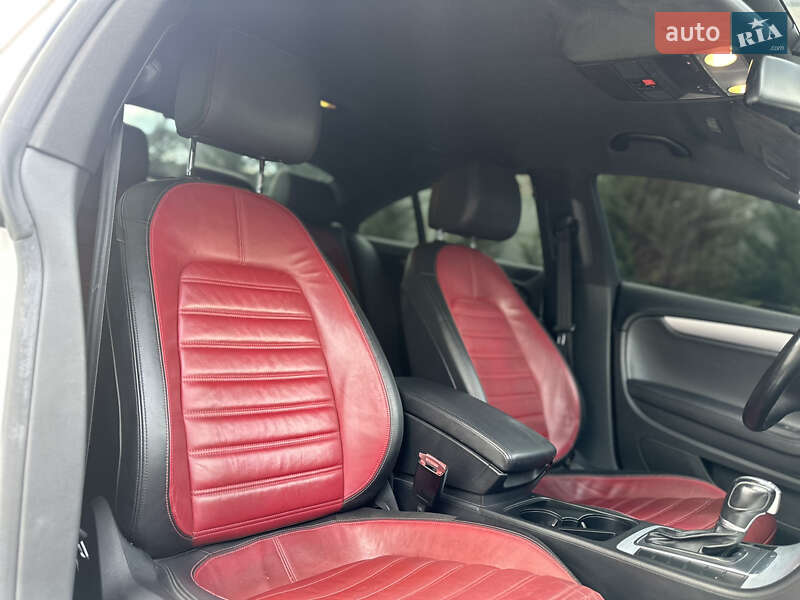 Купе Volkswagen CC / Passat CC 2015 в Могилів-Подільському
