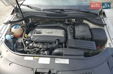 Купе Volkswagen CC / Passat CC 2015 в 