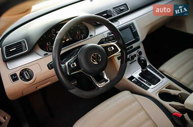 Купе Volkswagen CC / Passat CC 2013 в 