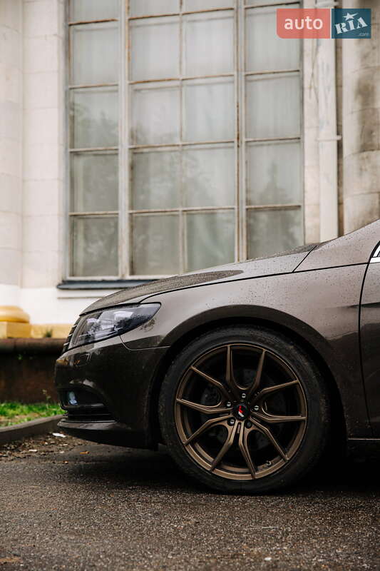 Купе Volkswagen CC / Passat CC 2013 в Софіївській Борщагівці