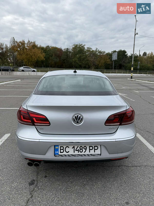 Купе Volkswagen CC / Passat CC 2014 в Києві