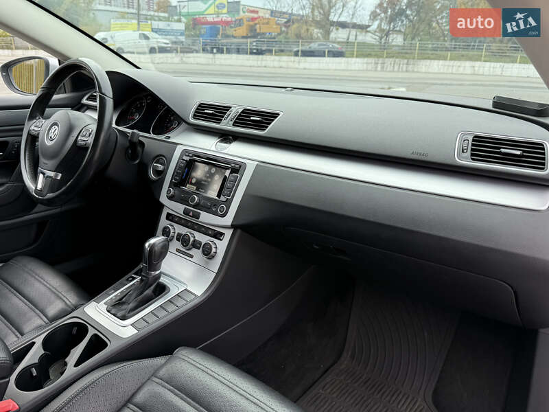 Купе Volkswagen CC / Passat CC 2014 в Києві