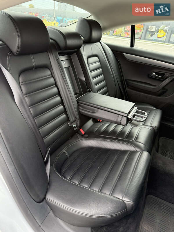 Купе Volkswagen CC / Passat CC 2014 в Києві